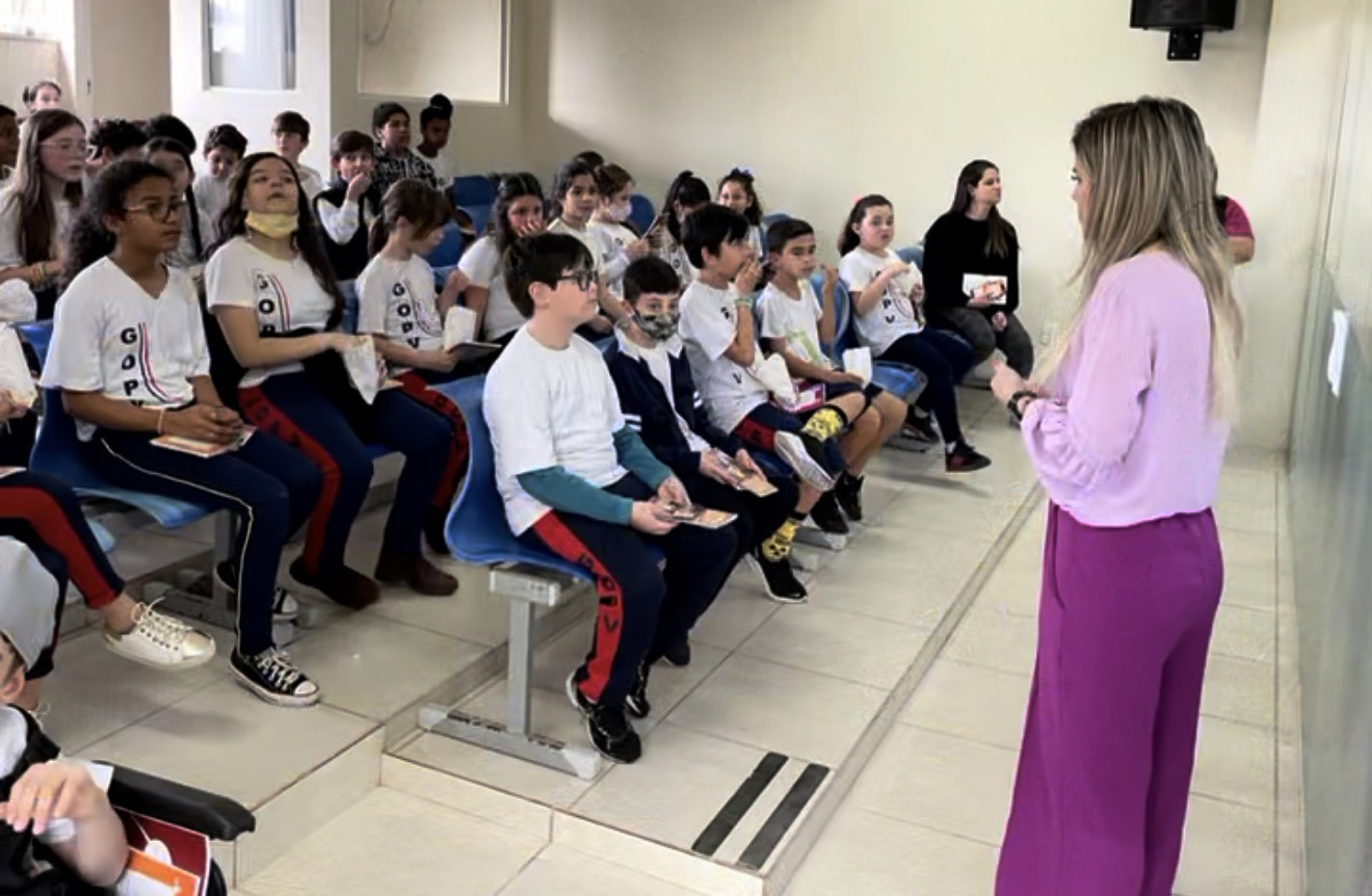 Bia Alves - Trabalho que transforma